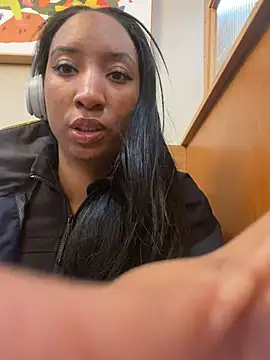 LeBimbo Adlı Modelin Canlı XXX Sohbeti