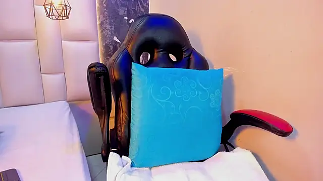 MHONIKBELUCCI Chat XXX in diretta