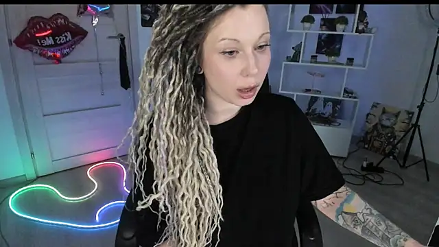 دردشة HoneySallyMoore الجنسية المباشرة