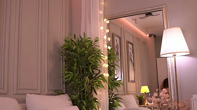 XXX chat uživo modela NicoleCellini