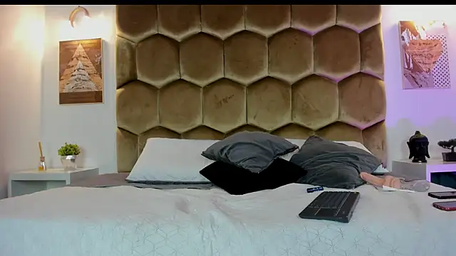 Chatroom XXX en direct de Mia_Reyesjs