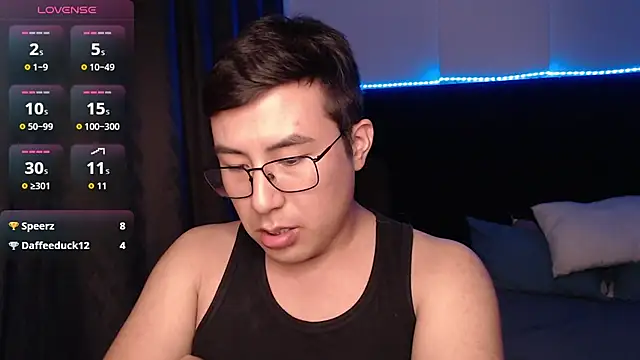 andrewmhilton_ Show Webcam