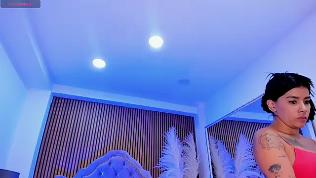 SelenaStonneのライブXXXチャット