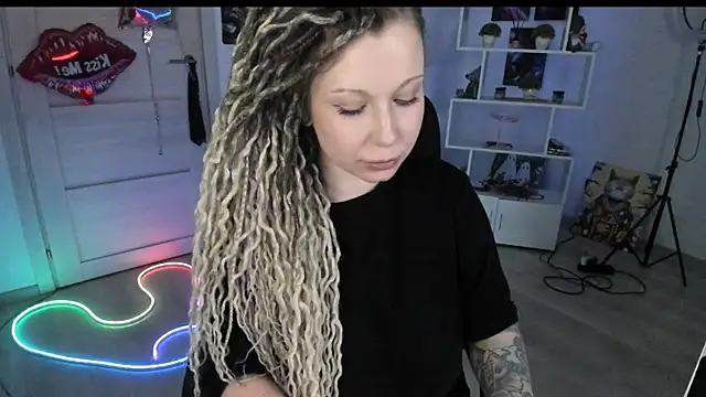 Chat +18 de HoneySallyMoore ao vivo