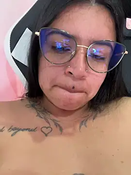 Devilsweet17 Chat XXX live