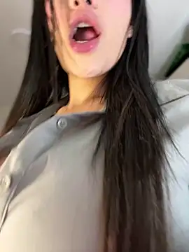 Show de webcam de Emmily_19