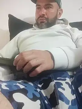 hairyandbigmann live XXX chat