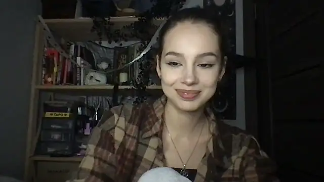 Yuna5343 现场XXX聊天