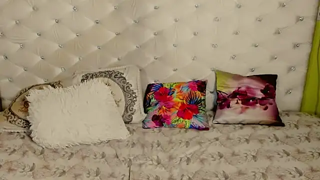 DoraMay Live XXX Chat