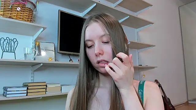 Chat +18 de Peggy_Beauty ao vivo