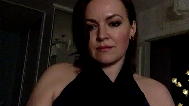 Chat +18 de Ivoryne ao vivo