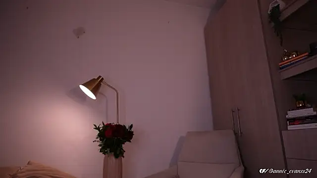 annie24_evans 现场XXX聊天