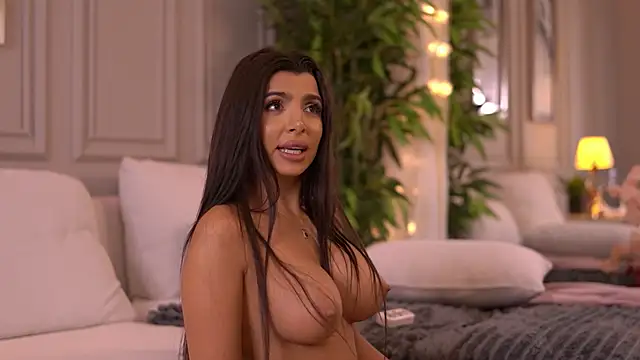 NicoleCellini Chat XXX in diretta