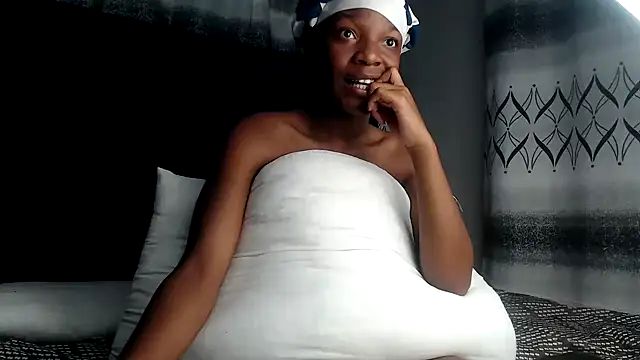 SHANTYBABE – Naživo XXX chat