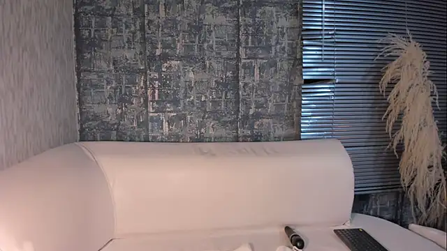 NathalyLeen – Naživo XXX chat