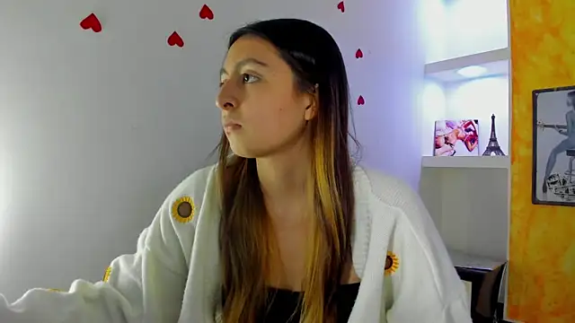 lala_clark – Naživo XXX chat