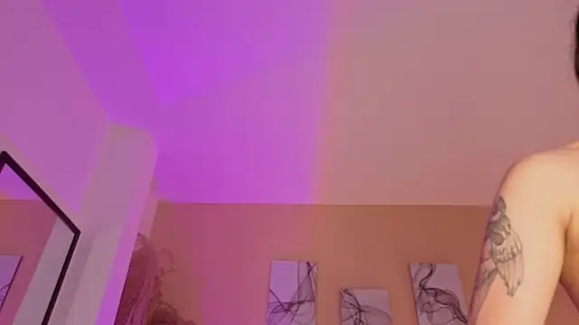 XXX chat uživo modela dahianae__