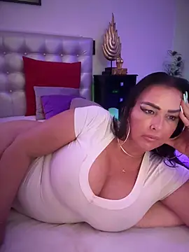 TiffanyRoxx's Live XXX Chat