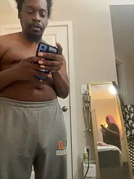 عرض كام makeherfeelg