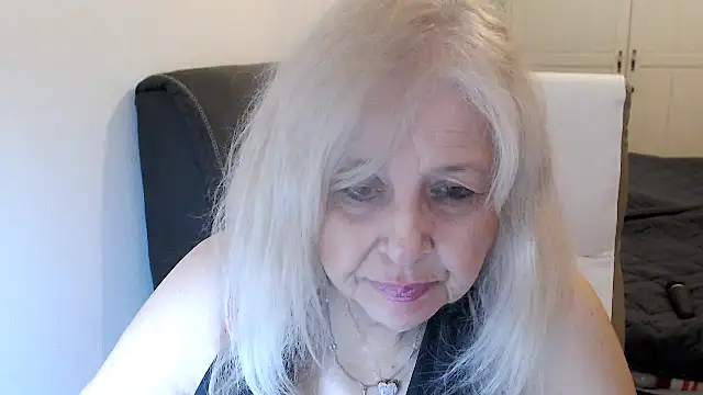 SusiLifeXXXn Live XXX chat