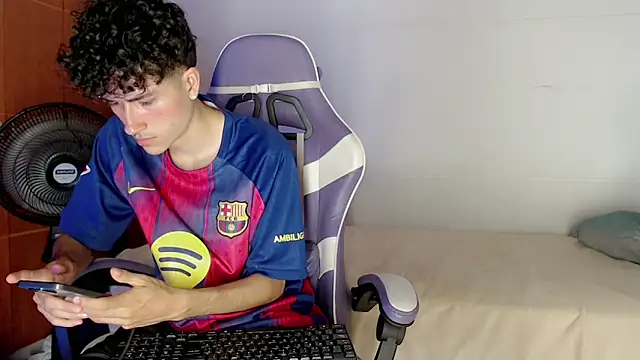 Johnny_cagee_n Webbikameraesitys