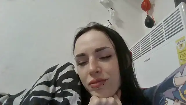 Trinsy_Love's Live XXX Chat