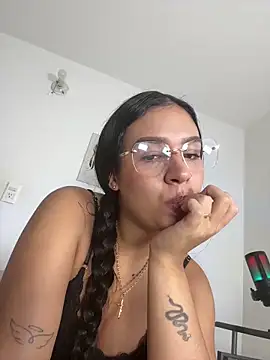 Chat XXX ao vivo de Hanna_Risso