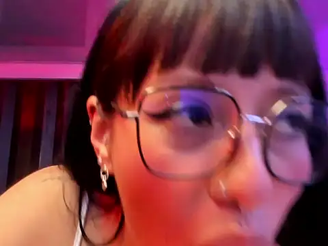 nataliasweet98's Live XXX Chat