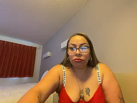 SamyHot2025 Adlı Modelin Web Kamerası Şovu