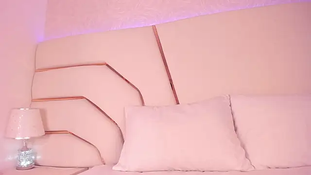 Chat XXX en directo de Saday_