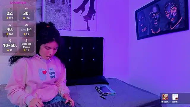 Zoe-yanin 现场XXX聊天