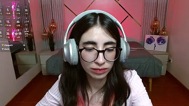 Chatroom XXX en direct de LenaRoses