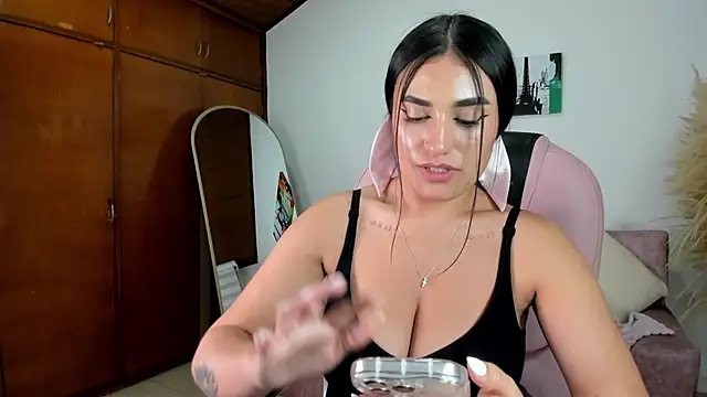 Alheli_16: онлайн-секс-чат