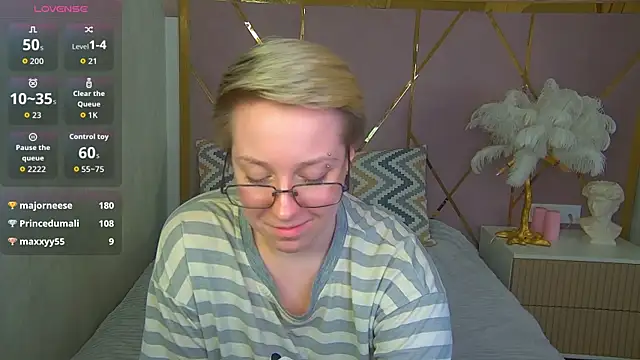 AlexandraGreen: онлайн-секс-чат