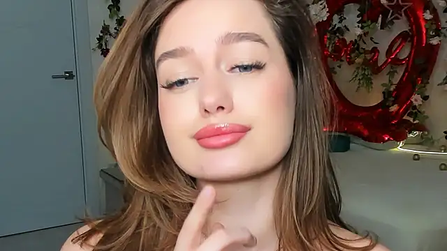 Chatroom XXX en direct de MiracleCurly