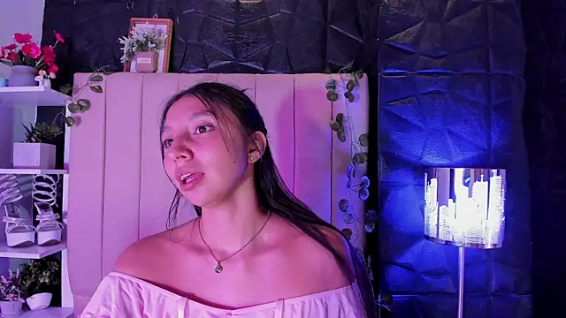 kendall_saenz Live XXX Chat