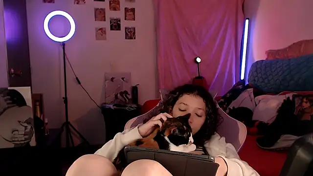 AllyDonfort 现场XXX聊天