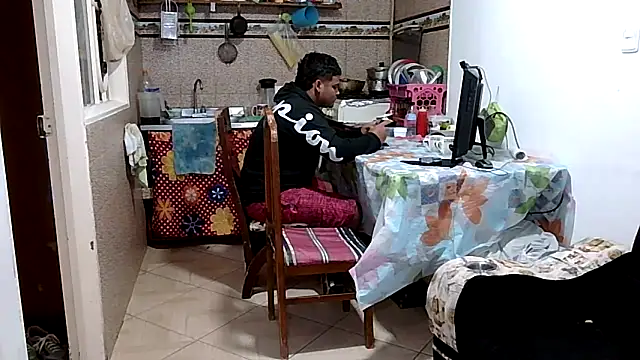 Chat XXX ao vivo de Boycuriousxxx