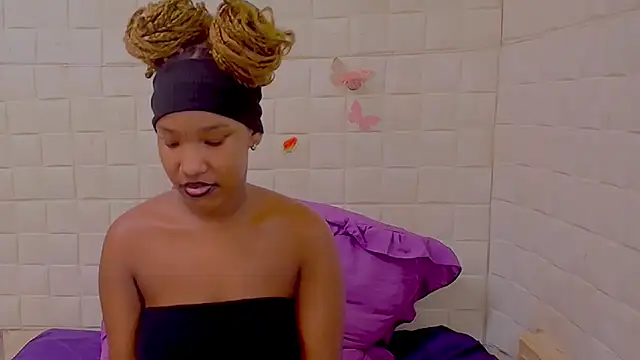 دردشة EroticSexyPrada الجنسية المباشرة