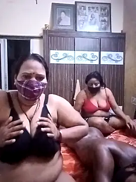 LoveOnStream Adlı Modelin Web Kamerası Şovu