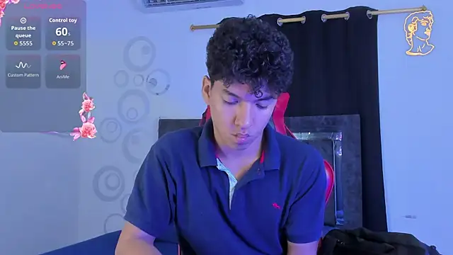 Maximiliano_Khalilのウェブカメラショー