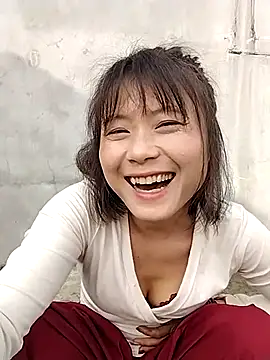 linda_bae00 Pertunjukan Webcam