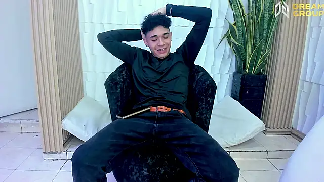 AmazingPartys' Live XXX Chat