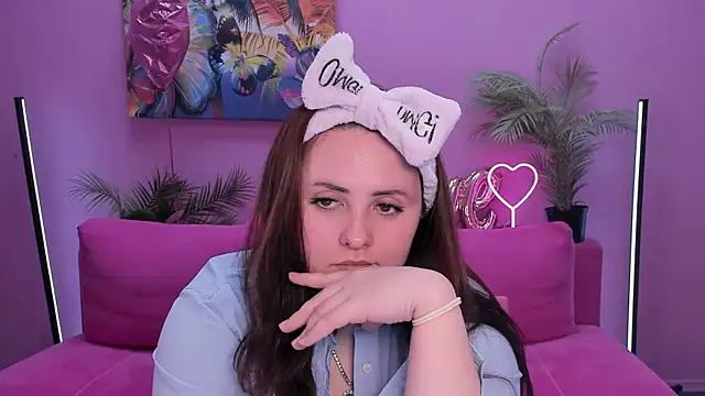 Hennessy_bunny webcam show