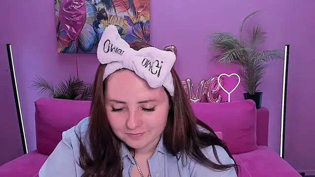 Hennessy_bunnyn Live XXX chat