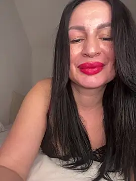 Tina8088 – Kamerová šou