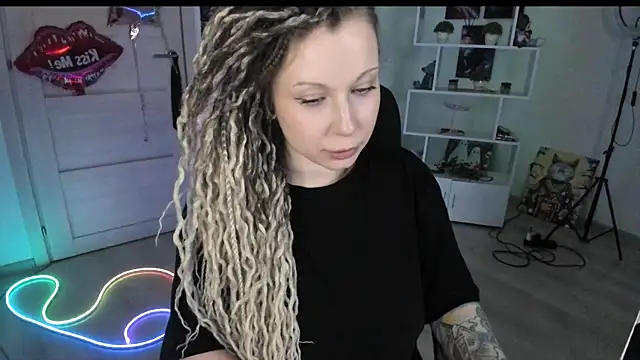 HoneySallyMoore Chat XXX live