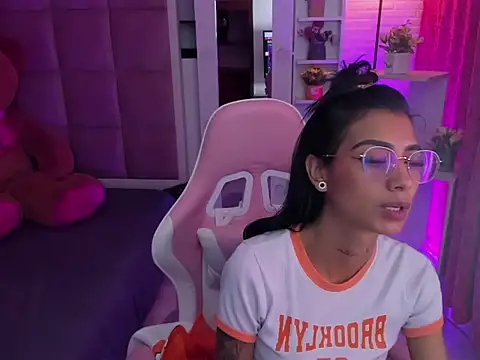 KarlaSlutSkinny__ – Live XXX-chat