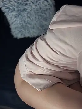 Doulyyys_Secret01  – Naživo XXX chat