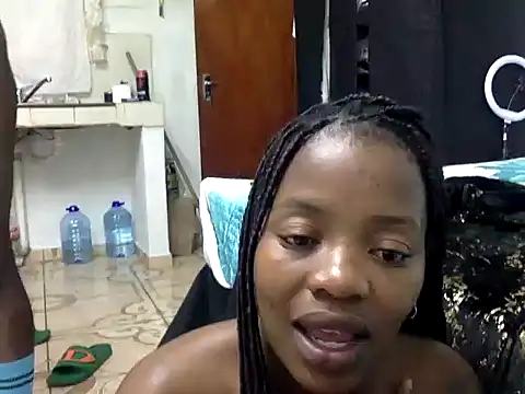 CandyNaynayのライブXXXチャット